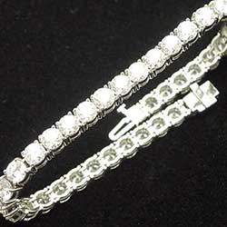 Platinum Tennis Bracelet with Round Diamonds