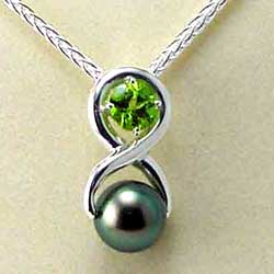 Peridot and Tahitian Pearl Pendant and Earrings